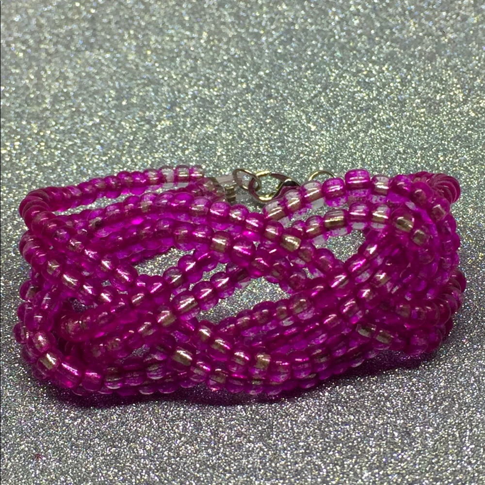 Hot pick knot seed bead bracelet